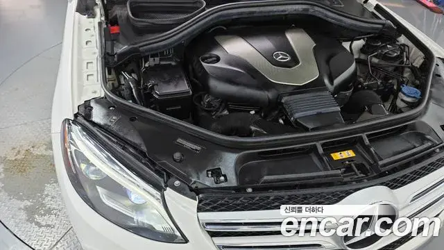 Mercedes-Benz GLE-Class 2018 — Фото 6/20