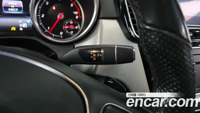 Mercedes-Benz GLE-Class 2018 — ფოტო 16/35