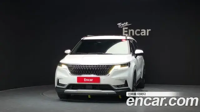Kia Carnival 2022 — Şəkil 17/20