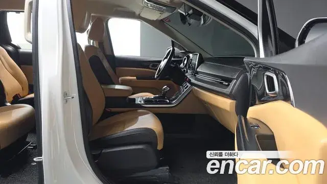 Kia Carnival 2022 — Şəkil 16/20