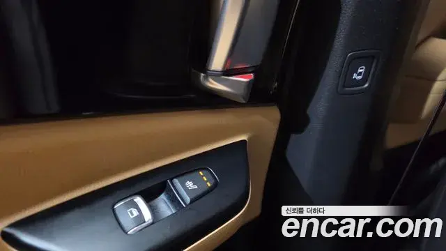 Kia Carnival 2022 — Şəkil 8/20
