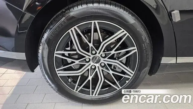 Genesis G90 2025 — Şəkil 8/32