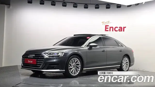 Audi A8 2019 — Фото 2/20