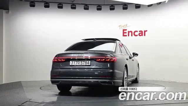 Audi A8 2019 — Фото 3/20