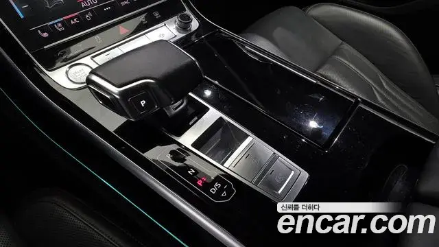 Audi A8 2019 — Фото 7/20