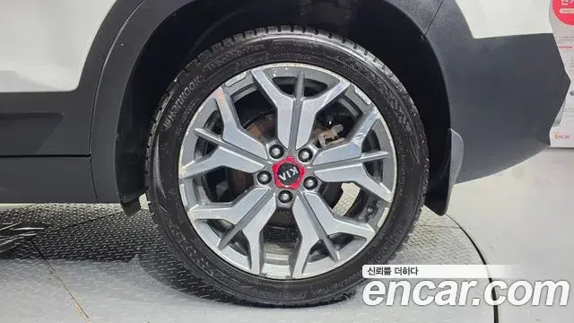 Kia Seltos 2019 — ფოტო 3/33