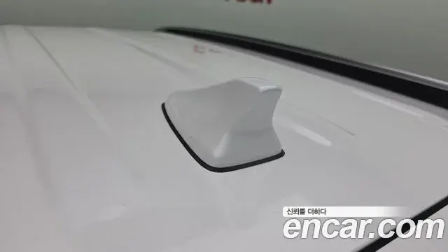 Kia Seltos 2019 — ფოტო 2/33
