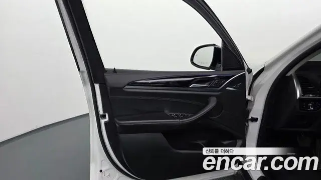 BMW X3 2018 — Şəkil 29/35