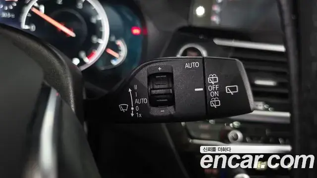 BMW X3 2018 — Şəkil 24/35