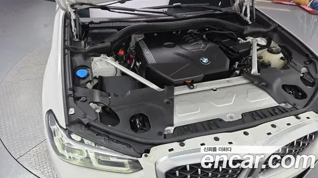 BMW X4 2022 — Şəkil 14/32