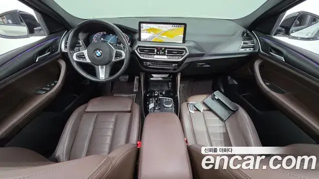 BMW X4 2022 — Şəkil 21/32