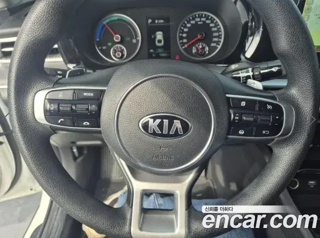 Kia K5 2020 — Şəkil 8/18