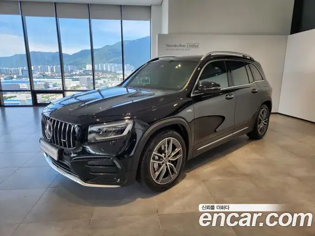 Mercedes-Benz GLB-Class 2025 — Фото 10/20