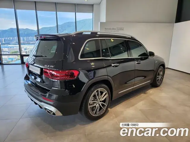 Mercedes-Benz GLB-Class 2025 — Фото 4/20