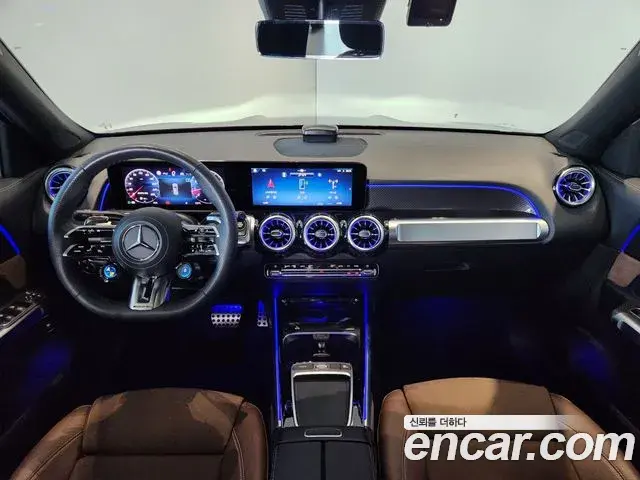 Mercedes-Benz GLB-Class 2025 — Фото 13/20
