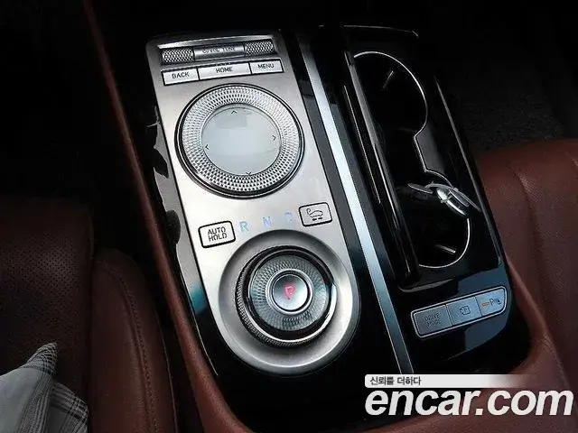 Genesis G80 2021 — Photo 4/20