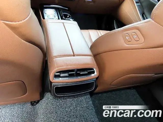 Genesis G80 2021 — Photo 15/20