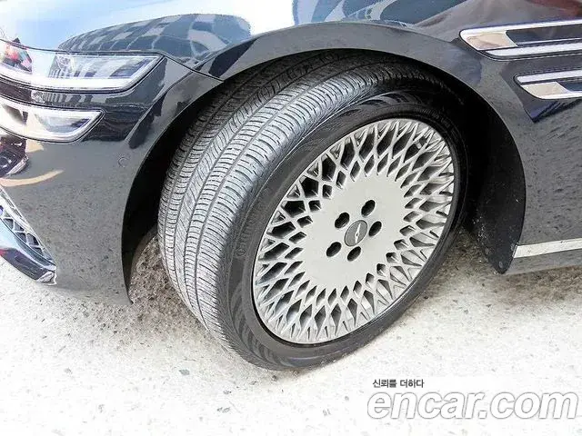 Genesis G80 2021 — Photo 8/20