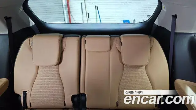 Kia Carnival 2023 — ფოტო 9/41