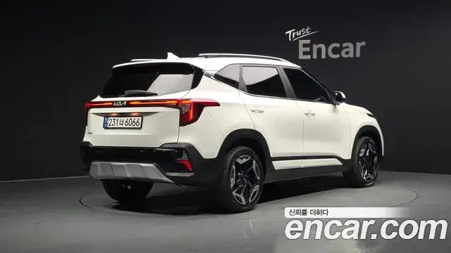 Kia Seltos 2024 — ფოტო 37/40