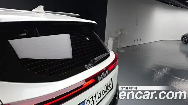 Kia Seltos 2024 — ფოტო 8/40