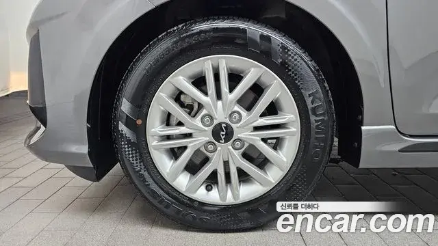 Kia Morning Urban 2022 — Şəkil 8/31