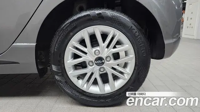 Kia Morning Urban 2022 — Şəkil 22/31