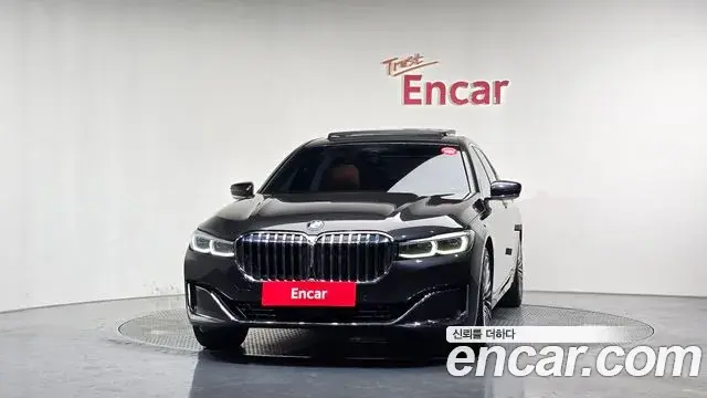 BMW 7 Series 2019 — Şəkil 30/36