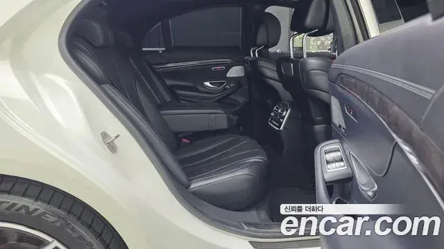 Mercedes-Benz S-Class 2019 — Фото 12/20