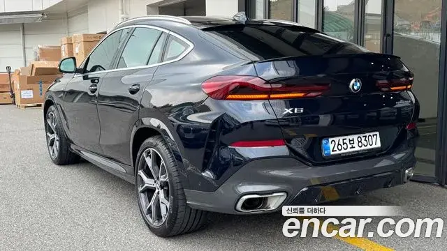 BMW X6 2022 — ფოტო 13/20