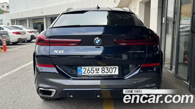 BMW X6 2022 — ფოტო 17/20