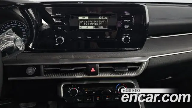 Kia K5 2020 — ფოტო 16/20