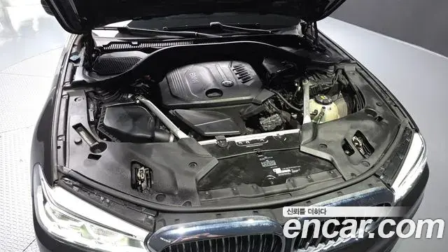 BMW 5 Series 2018 — Фото 6/20