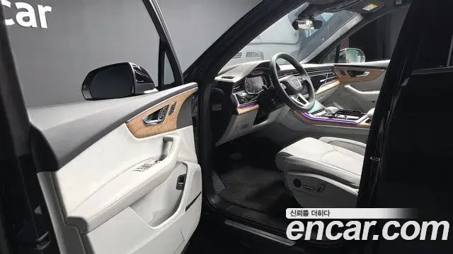 Audi Q7 2024 — Şəkil 12/20