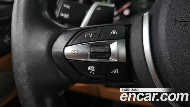 BMW X6 2018 — Şəkil 8/34