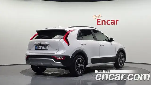 Kia Niro 2025 — ფოტო 24/38