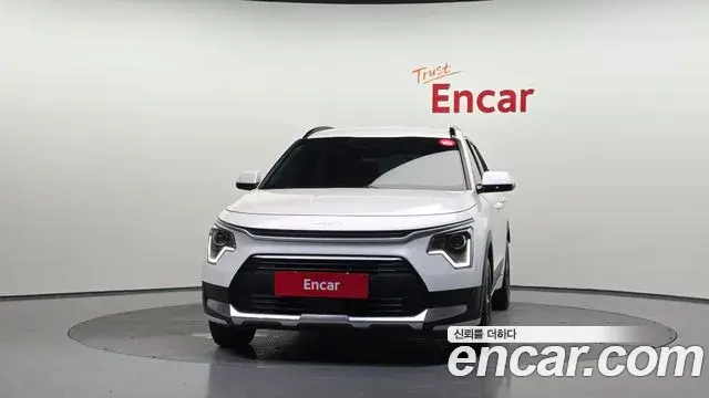 Kia Niro 2025 — ფოტო 25/38