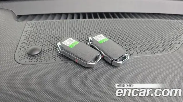 Kia Niro 2025 — ფოტო 27/38