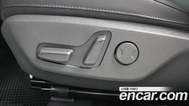 Kia Niro 2025 — ფოტო 28/38
