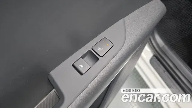 Kia Niro 2025 — ფოტო 18/38