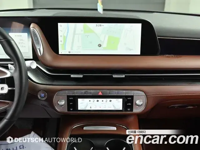 Genesis G90 2022 — ფოტო 17/20
