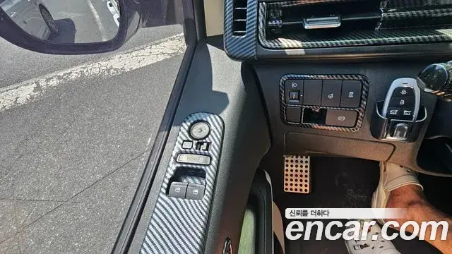 Hyundai Staria 2021 — Photo 17/20