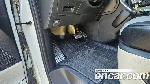Hyundai Staria 2021 — Photo 7/20