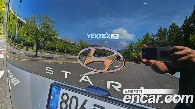 Hyundai Staria 2021 — Photo 6/20