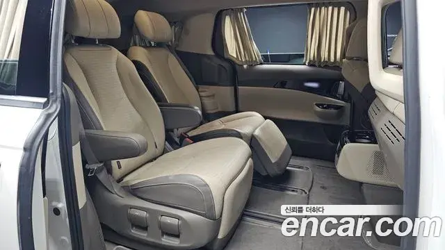 Kia Carnival 2021 — Şəkil 4/30