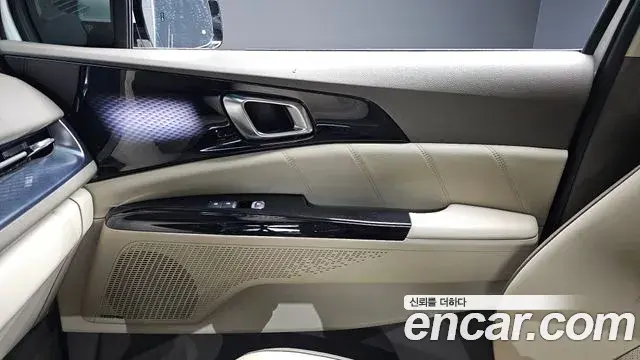 Kia Carnival 2021 — Şəkil 23/30