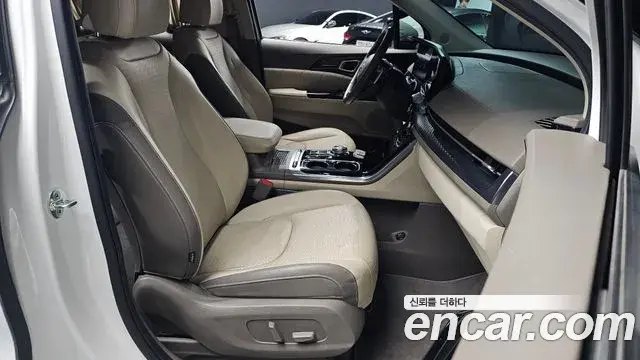 Kia Carnival 2021 — Şəkil 17/30