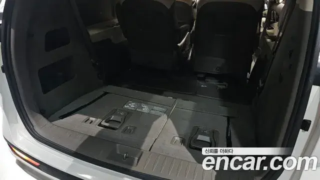 Kia Carnival 2021 — Şəkil 20/30