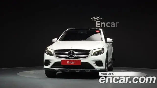 Mercedes-Benz GLC-Class 2019 — ფოტო 29/32