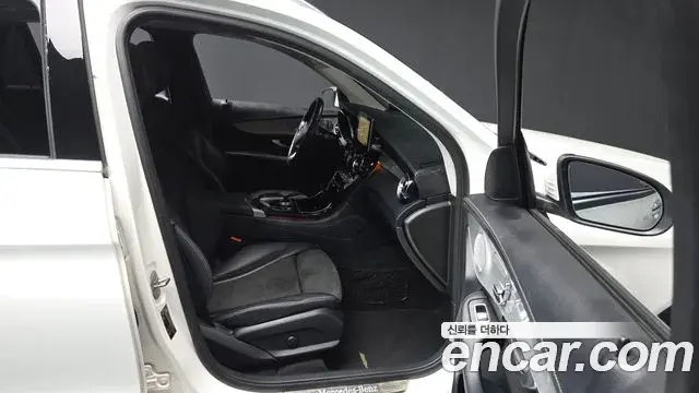 Mercedes-Benz GLC-Class 2019 — ფოტო 19/32